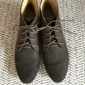 Nisolo Chukka Lace Up